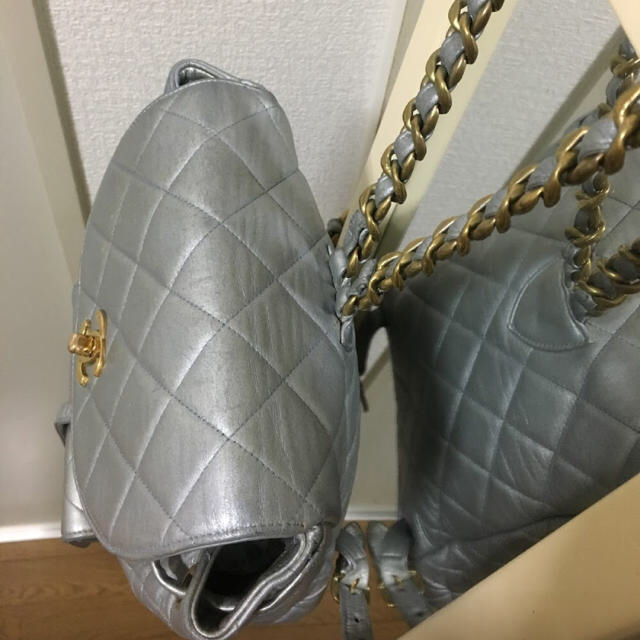 CHANEL(シャネル)のシャネル シルバー リュック 正規品 レディースのバッグ(リュック/バックパック)の商品写真