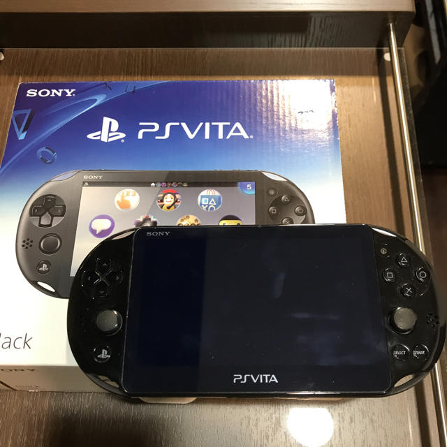 PlayStation Vita(プレイステーションヴィータ)のたか様 専用 PlayStation®Vita  エンタメ/ホビーのゲームソフト/ゲーム機本体(携帯用ゲーム機本体)の商品写真