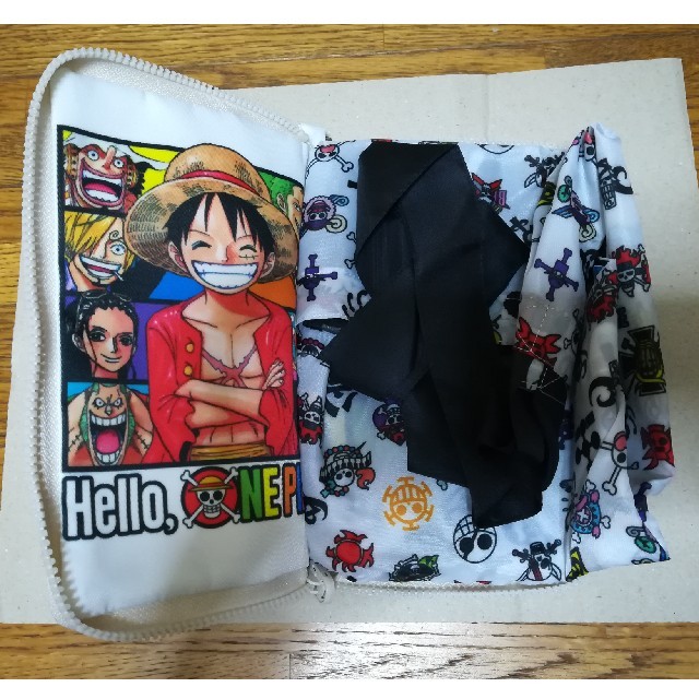 集英社(シュウエイシャ)のONE PIECE コミック型 エコバッグ 1巻    レディースのバッグ(エコバッグ)の商品写真