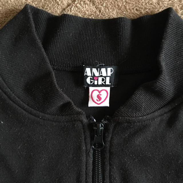 ANAP(アナップ)の専用です。ANAP GIRL Sサイズ140㎝ 150㎝ 黒ブルゾン キッズ/ベビー/マタニティのキッズ服女の子用(90cm~)(ジャケット/上着)の商品写真