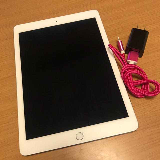 iPad Air2 16GB Wi-Fi +Cellularモデル iPad Air2 16GB Wi-Fi +Cellularモデル