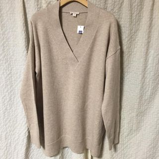 ギャップ(GAP)の新品✨✨ GAP Vネックニット(ニット/セーター)