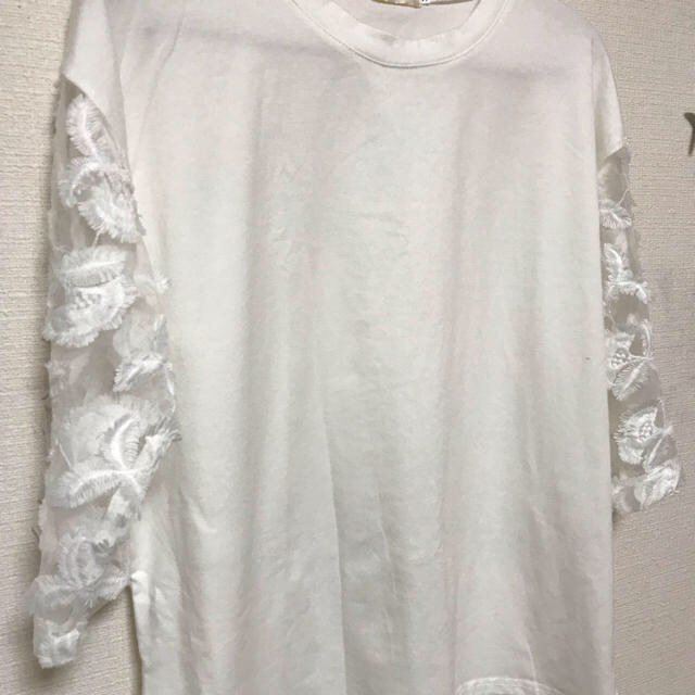 袖花柄シースルー Tシャツ XL レディースのトップス(Tシャツ(半袖/袖なし))の商品写真