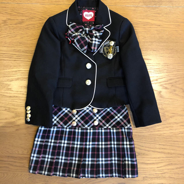 女児スーツセット120 キッズ/ベビー/マタニティのキッズ服女の子用(90cm~)(ドレス/フォーマル)の商品写真