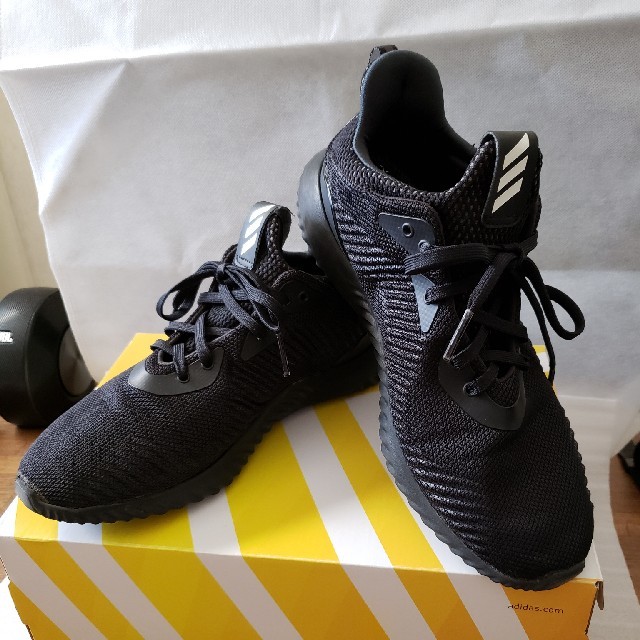 adidas(アディダス)のadidas Alpha bounce中古 メンズの靴/シューズ(スニーカー)の商品写真