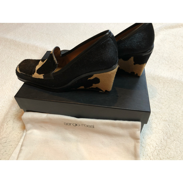 【新品】セルジオロッシ sergio rossiパンプス ハラコ  レディースの靴/シューズ(ハイヒール/パンプス)の商品写真