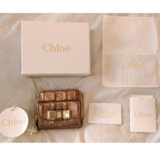 クロエ(Chloe)の新品　クロエ　リリー　ゴールド　財布　希少　定価６万円(財布)