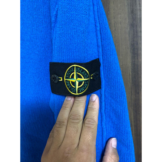 STONE ISLAND(ストーンアイランド)の【2度目の値下げ！！美品】stone islandニット メンズのトップス(ニット/セーター)の商品写真