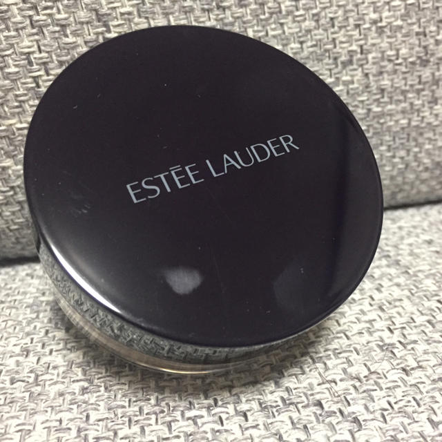 Estee Lauder(エスティローダー)のESTEE LAUDER フェースパウダー コスメ/美容のベースメイク/化粧品(フェイスパウダー)の商品写真