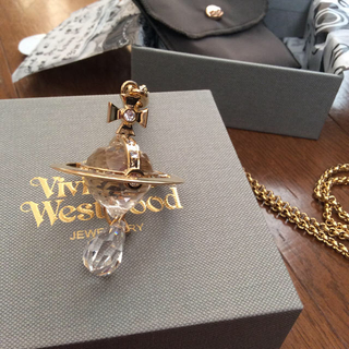 ヴィヴィアンウエストウッド(Vivienne Westwood)のVivienne Westwood crystal drop small(ネックレス)