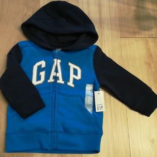 ベビーギャップ(babyGAP)の【新品】GAP 裏起毛パーカー アウター 90cm(ジャケット/上着)