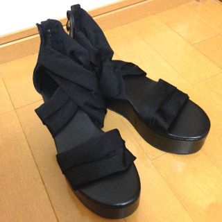 Blackサテンサンダル(サンダル)