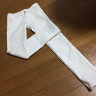 ホワイトスキニーパンツ(カジュアルパンツ)