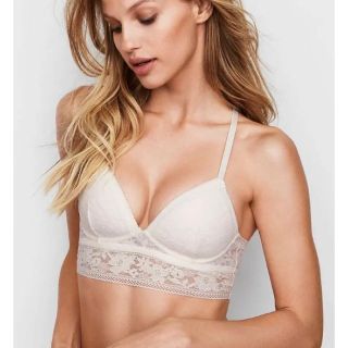 ヴィクトリアズシークレット(Victoria's Secret)のリラ様 専用 Victoria's  Secret レースワイヤレスブラレット (ブラ)