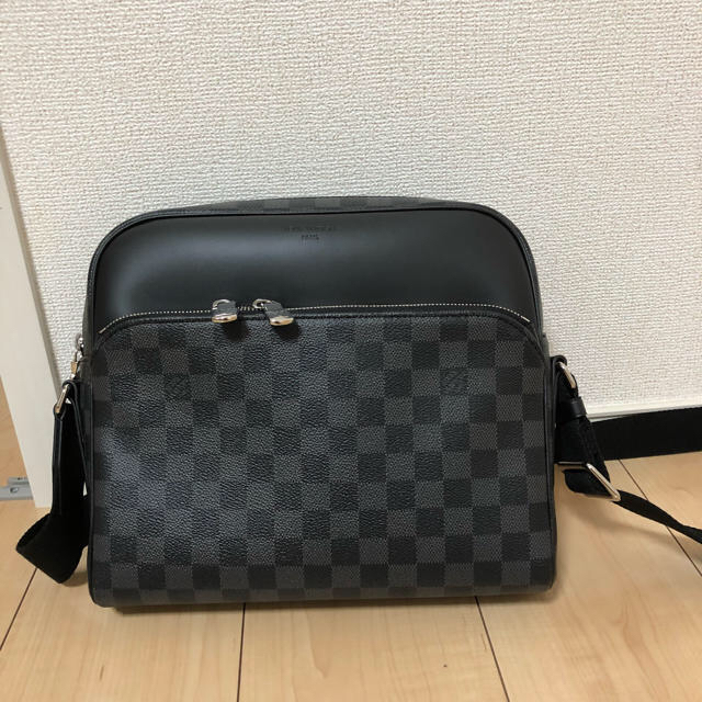 LOUIS VUITTON Damier Graphite Dayton PM N41408 Black Louis Vuitton