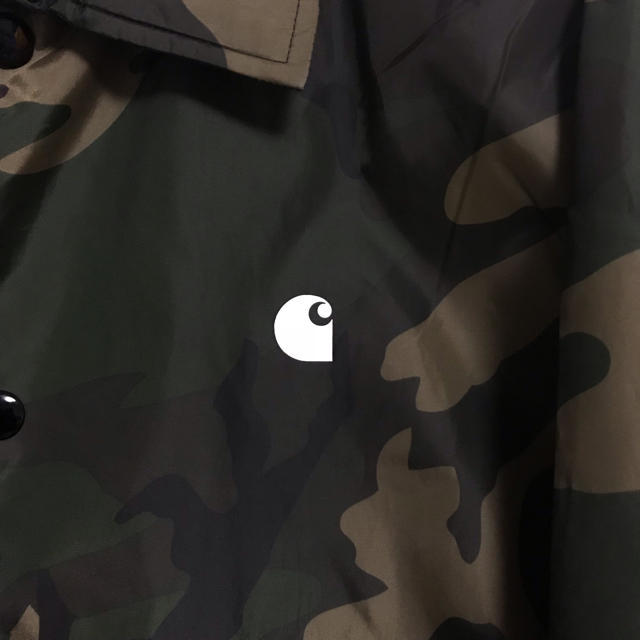 carhartt(カーハート)の元値1.5万円 carhartt wip コーチジャケット カモ柄 迷彩柄 メンズのジャケット/アウター(ナイロンジャケット)の商品写真