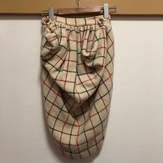 ヴィヴィアンウエストウッド(Vivienne Westwood)のヴィヴィアンウエストウッド ツイードバッスルスカート(ひざ丈スカート)