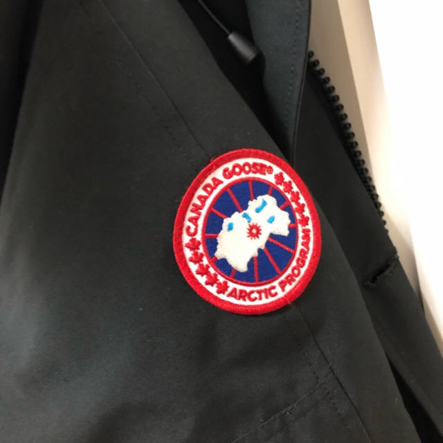 CANADA GOOSE - レディースCanada goose xs 海外正規品‼️の通販 CANADA GOOSE - レディースCanada goose xs 海外正規品‼️の通販