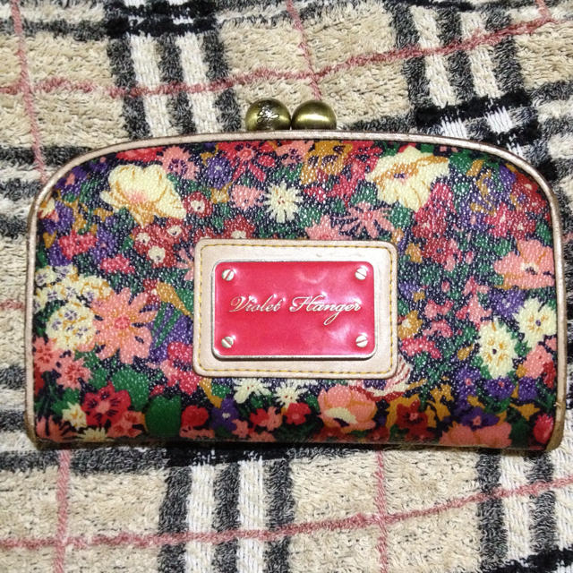 Samantha Thavasa(サマンサタバサ)のviolet hungerお財布 レディースのファッション小物(財布)の商品写真