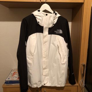 ザノースフェイス(THE NORTH FACE)のTHE NORTH FACE MOUNTAIN JACKET	Mサイズ(マウンテンパーカー)