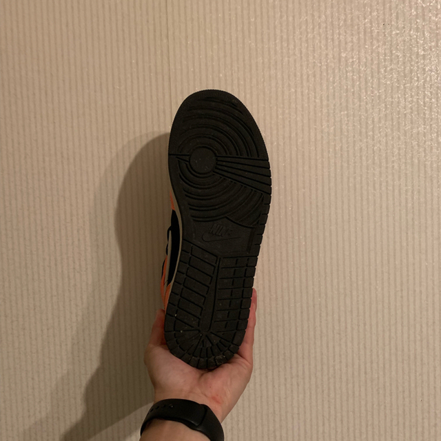 NIKE(ナイキ)のNIKE スニーカー エアジョーダン1 mid 27.5cm メンズの靴/シューズ(スニーカー)の商品写真