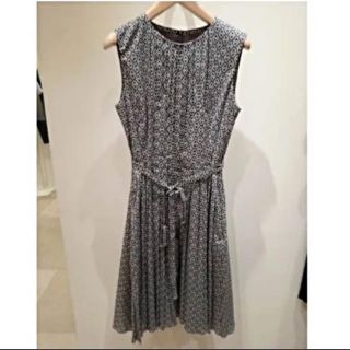 マックスマーラ(Max Mara)の☆ sale ☆ S Max Mara プリーツプリントワンピース(ロングワンピース/マキシワンピース)