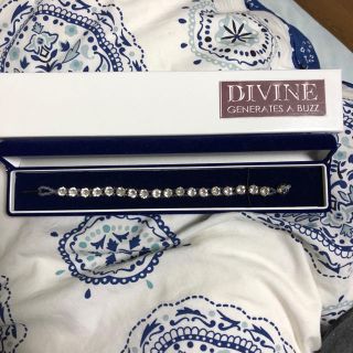 スワロフスキー(SWAROVSKI)のDIVINE スワロフスキーブレスレット(ブレスレット)