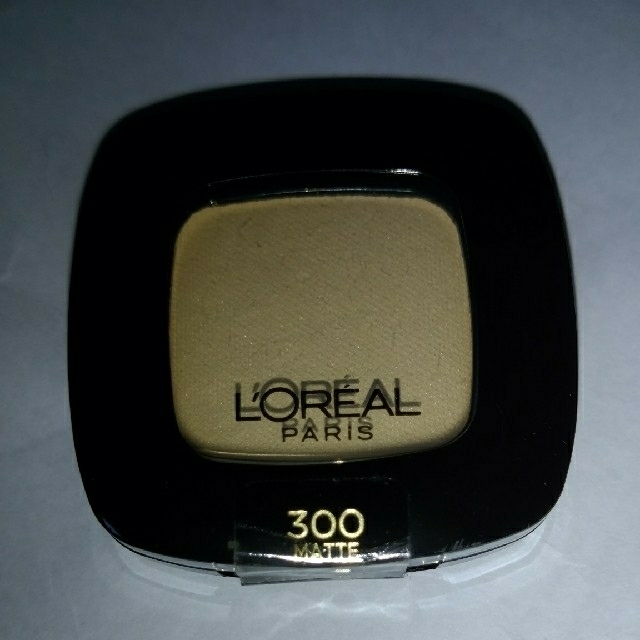 L'Oreal Paris(ロレアルパリ)の海外 L’OREAL PARIS  300MATTE 単色　新品未使用 コスメ/美容のベースメイク/化粧品(アイシャドウ)の商品写真