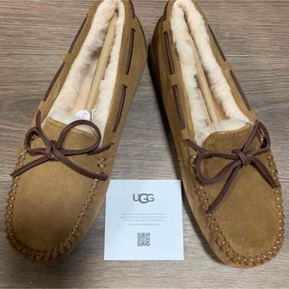 アグ(UGG)の新品未使用！正規品 UGG ダコダモカシン チェスナット 25センチ(スリッポン/モカシン)