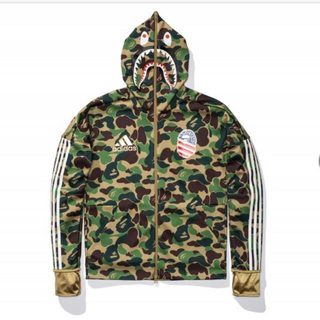 A BATHING APE(アベイシングエイプ)の値下‼【希少】2XL シャークパーカーA BATHING APE×adidas  メンズのトップス(パーカー)の商品写真