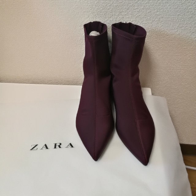 ZARA(ザラ)のZARAショートブーツ レディースの靴/シューズ(ブーティ)の商品写真