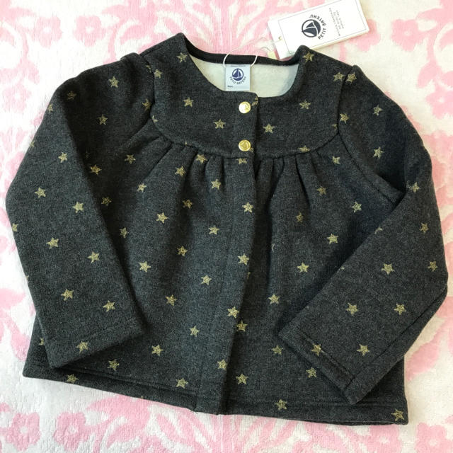 PETIT BATEAU(プチバトー)の☆SALE☆ 新品 プチバトー♡ 星柄カーディガン 36m 95cm キッズ/ベビー/マタニティのキッズ服女の子用(90cm~)(カーディガン)の商品写真