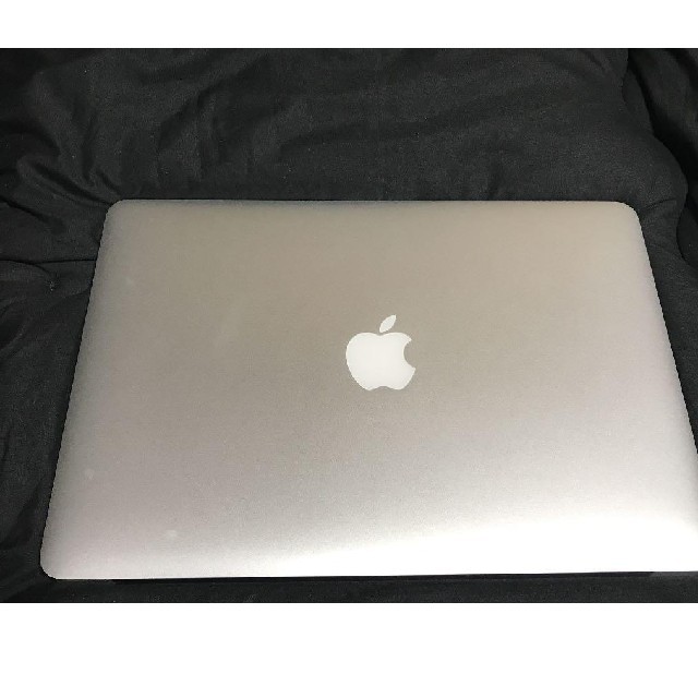 macbook Air ほぼ 未使用 少々お待ちください