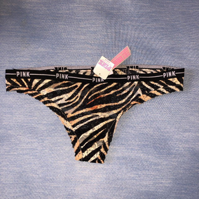 Victoria's Secret(ヴィクトリアズシークレット)のvictoria's secret PINK Tバック レディースの下着/アンダーウェア(ショーツ)の商品写真