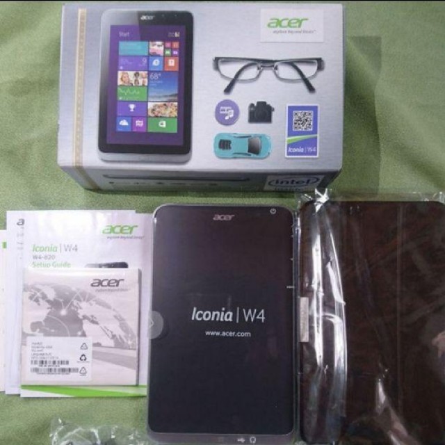 【美品】Windows8.1タブレット Acer (W4 820/FH)