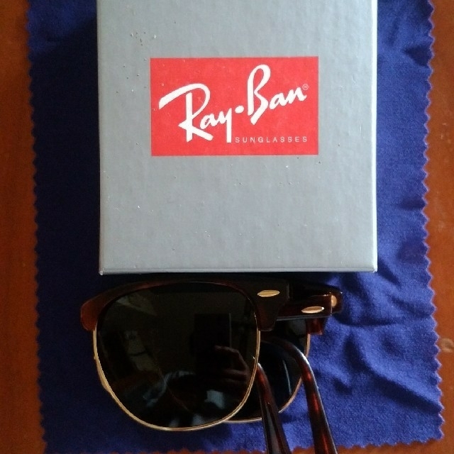 Ray-Ban(レイバン)のRay-Banクラブマスター折りたたみ レディースのファッション小物(サングラス/メガネ)の商品写真