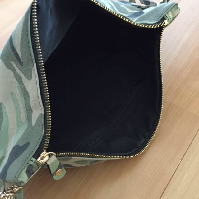 dholic(ディーホリック)のカモフラクラッチ ディーホリック レディースのバッグ(クラッチバッグ)の商品写真