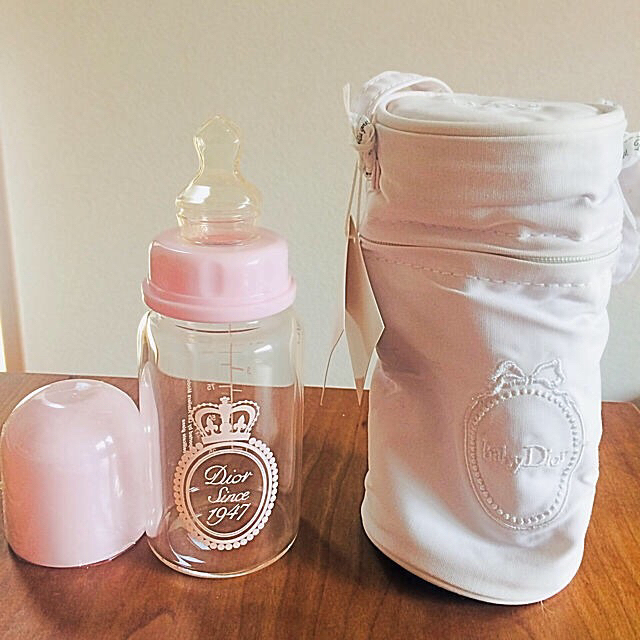 未使用 babyDior 125ml ガラス製哺乳瓶＋哺乳瓶ケース | フリマアプリ ラクマ
