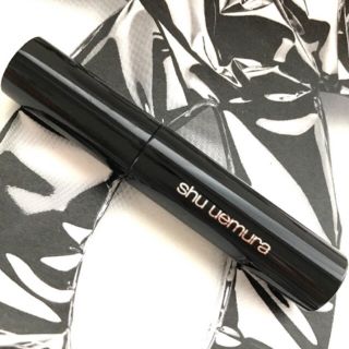 シュウウエムラ(shu uemura)の人気色❣️ラックシュプリアルージュ(リップグロス)