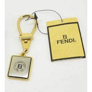 フェンディ(FENDI)の【未使用品】 フェンディ スクエア ヴィンテージ キーホルダー タグ付(キーホルダー)