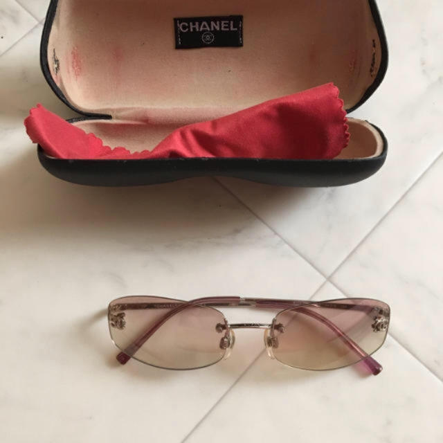 CHANEL(シャネル)のCHANELサングラス レディースのファッション小物(サングラス/メガネ)の商品写真