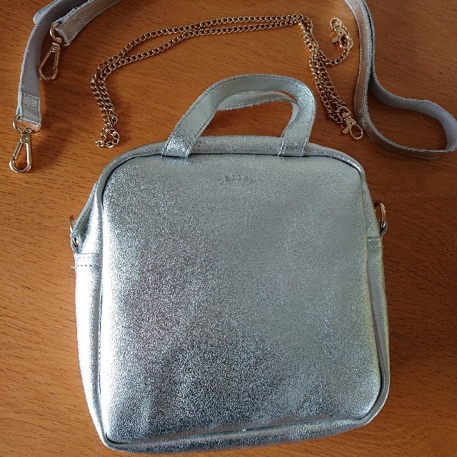 LOWRYS FARM(ローリーズファーム)のアースメイド  ショルダーバッグ シルバー レディースのバッグ(ショルダーバッグ)の商品写真