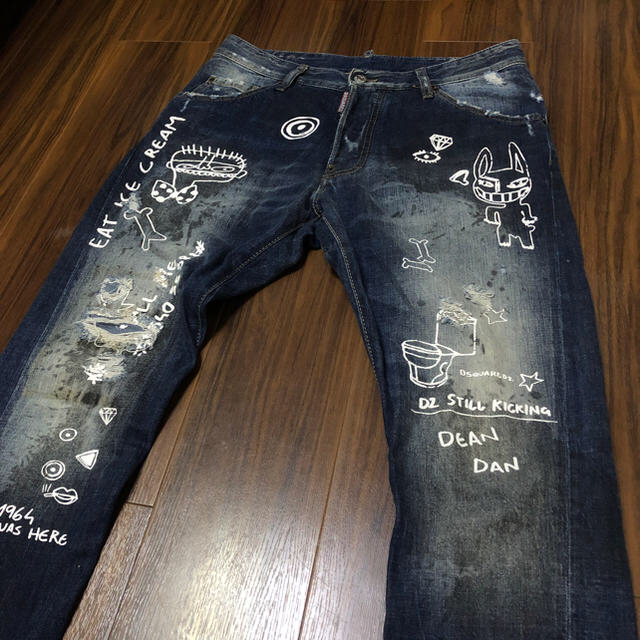 全くの未使用、新品 DSQUARED2 ディースクエアード Classic Kenny 44