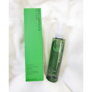 シュウウエムラ(shu uemura)のちゃーりーぶらうん様専用shuuemura クレンジングオイル 150ml(クレンジング/メイク落とし)