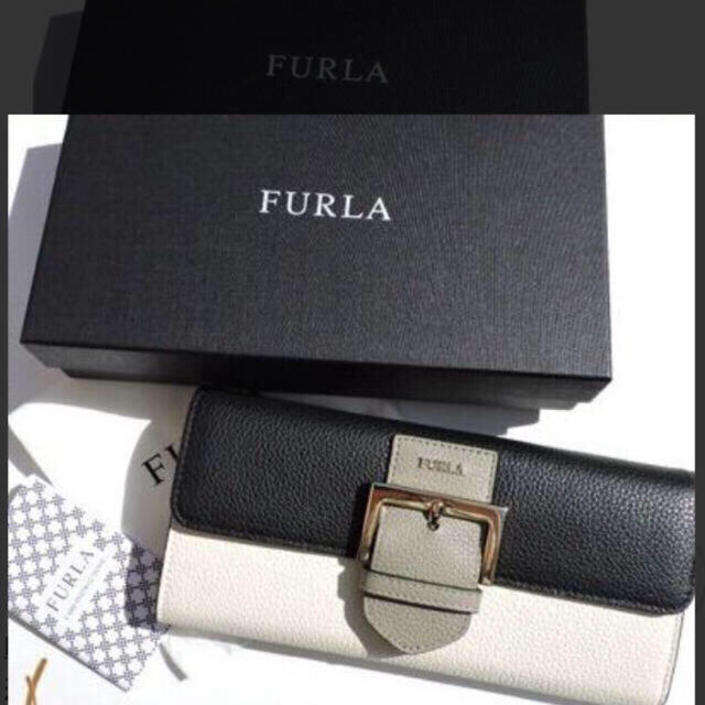 Furla(フルラ)のフルラ  バックルバイカラーウォレット レディースのファッション小物(財布)の商品写真