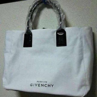 ジバンシィ(GIVENCHY)の未使用品！ジバンシートートバッグ♡(トートバッグ)