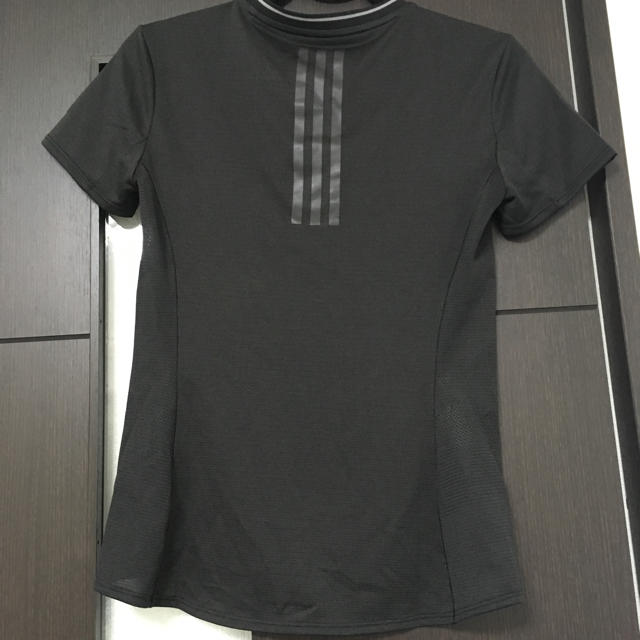 adidas(アディダス)のadidas Ｔシャツ レディースのトップス(Tシャツ(半袖/袖なし))の商品写真