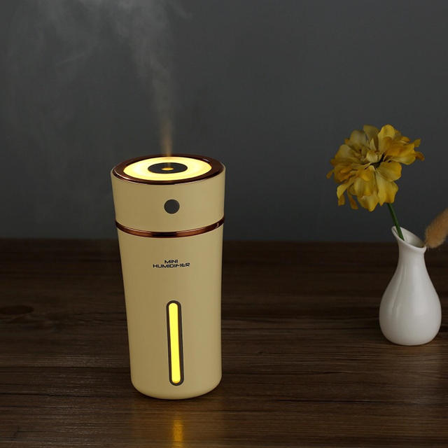 加湿器 humidifier mini コードレス スマホ/家電/カメラの生活家電(加湿器/除湿機)の商品写真