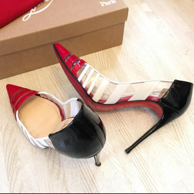 Christian Louboutin(クリスチャンルブタン)の最終値下げ ルブタン クリアパンプス レディースの靴/シューズ(ハイヒール/パンプス)の商品写真