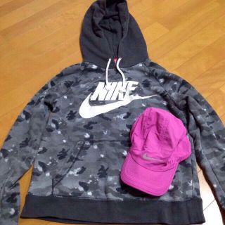 ナイキ(NIKE)のNIKE パーカー＆キャップセット(パーカー)